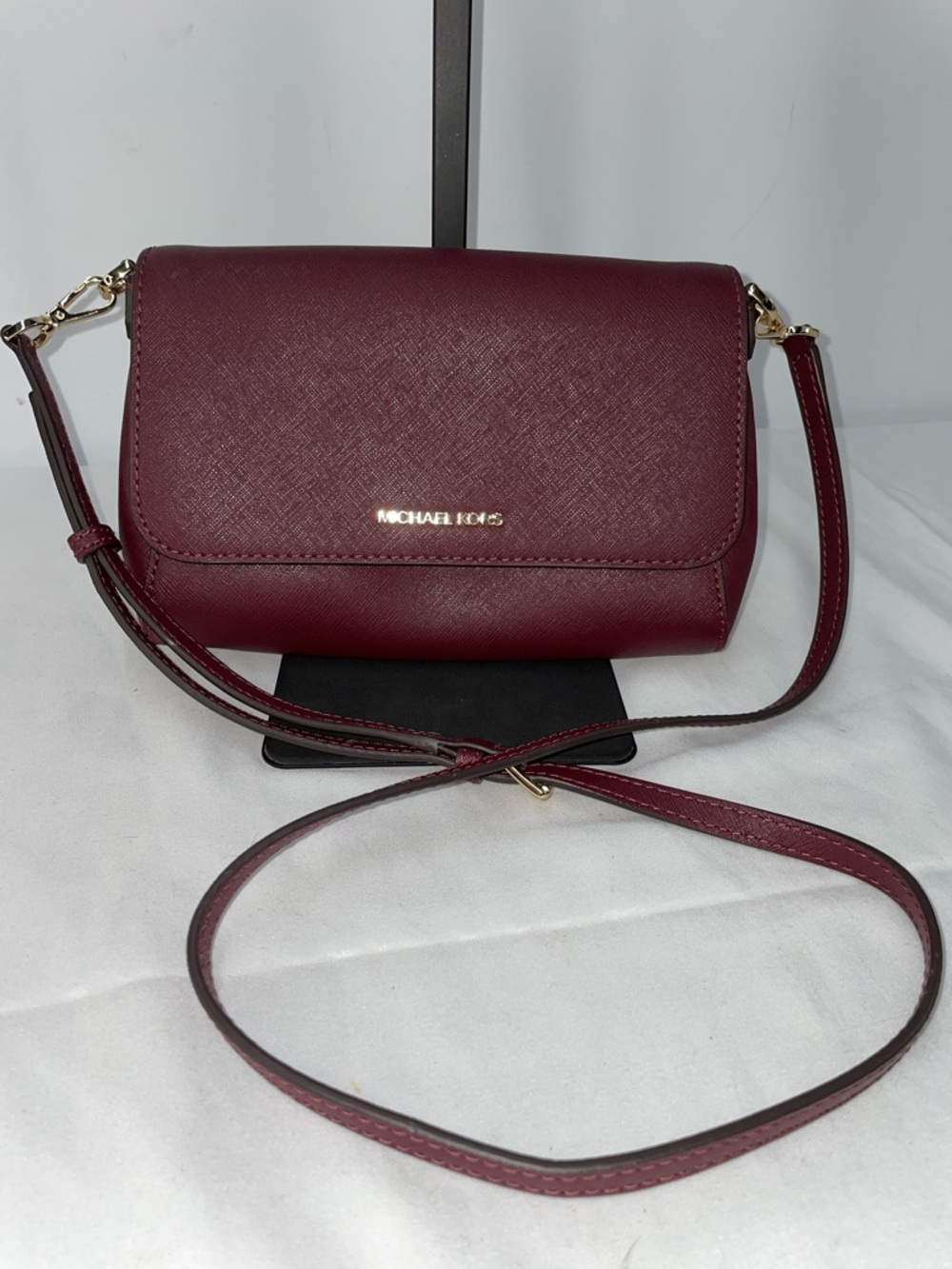 MICHAEL KORS SAFFIANO LEATHER CROSSBODY BAG FTL-04-101